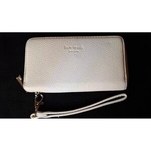 Kate Spade New York White Pebbled Leather Zip Around Wristlet Wallet